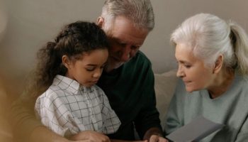 Día-de-los-Abuelos-actos-de-amor-que- aseguran-el-futuro-de- sus-nietos